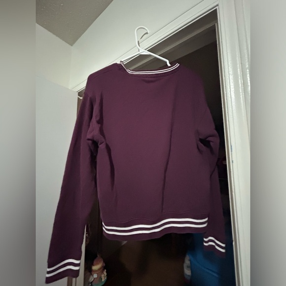 🍒 Victoria Secret Pink Burgundy Sweater - Picture 2 of 4